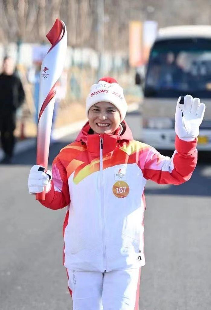 李晶华